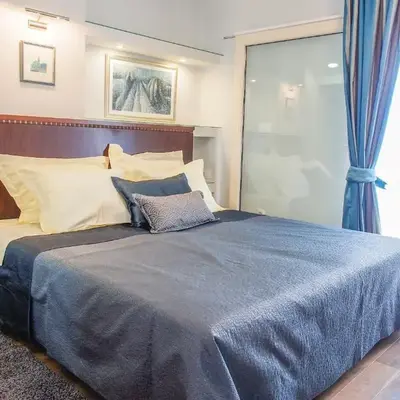 DeVecchi rooms