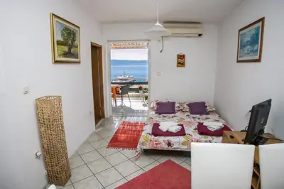 Tlocrt objekta Apartments by the sea Krilo Jesenice, Omis - 14823