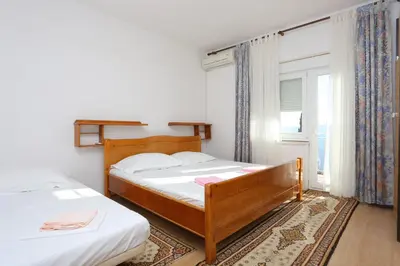 Krevet ili kreveti u jedinici u objektu Apartments with parking space Marusici - Omis - 954