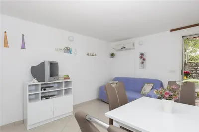 TV i/ili zabavni centar u objektu Apartments by the sea Stomorska, Solta - 14960