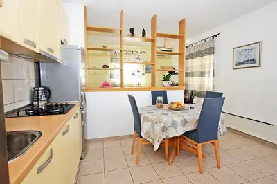 Kuhinja ili čajna kuhinja u objektu Sweet apartment Marijana