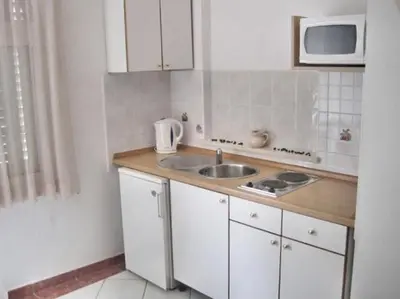 Kuhinja ili čajna kuhinja u objektu Apartments Mare