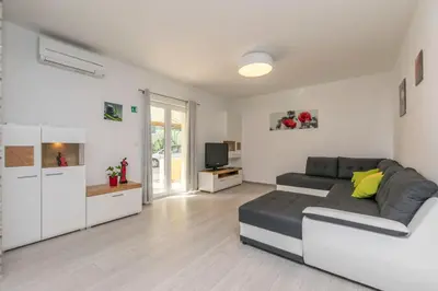 TV i/ili zabavni centar u objektu Apartment Dora