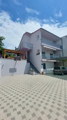 Zgrada u kojoj se nalazi apartman