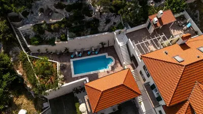 Bazen u objektu Villa Kogo ili u blizini