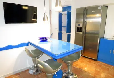 Kuhinja ili čajna kuhinja u objektu PKM Apartments Baska Voda