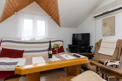 TV i/ili zabavni centar u objektu Apartments by the sea Pisak, Omis - 15177