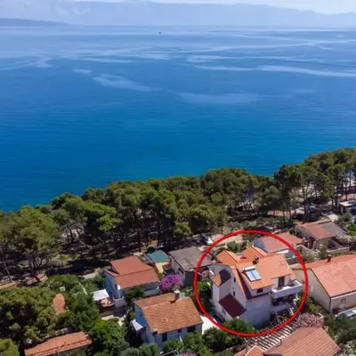 Apartments by the sea Jelsa