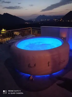 Pogled na planine ili pogled na planine iz apartmana