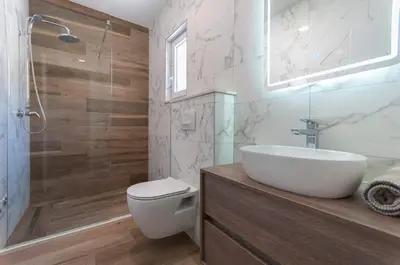 Kupaonica u objektu Luxury apartments and penthouse M&A Vojnovic Duće Omiš