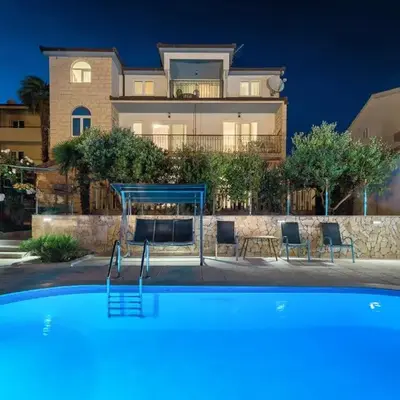 Apartments Katarina with swimming pool