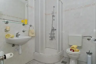 Kupaonica u objektu Apartments and rooms with parking space Bol, Brac - 15418