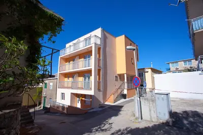 Zgrada u kojoj se nalazi apartman