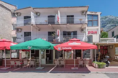 Pogled na planine ili pogled na planine iz apartmana