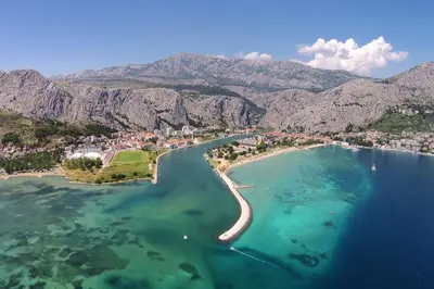 Tlocrt objekta Apartments with parking space Omis - 15767