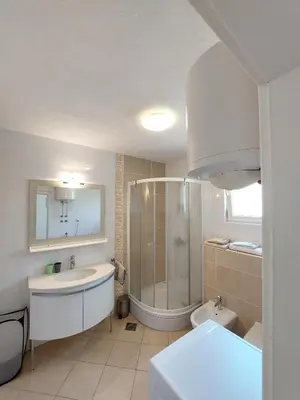 Kupaonica u objektu Charmy Apartments Petra with Pool