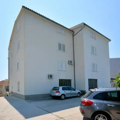 Holiday apartments Podstrana