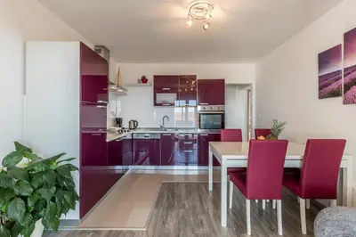 Kuhinja ili čajna kuhinja u objektu Hvar De Luxe Apartments