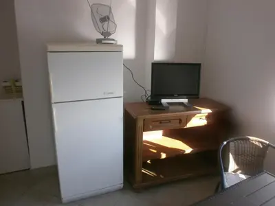 Kuhinja ili čajna kuhinja u objektu APARTMANI LAŠTRO