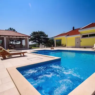 Villa Delmati