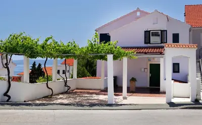 Zgrada u kojoj se nalazi apartman