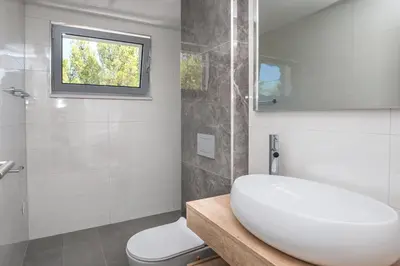 Kupaonica u objektu Apartments Dva Galeba