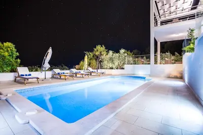 Bazen u objektu Villa Blanka for 12 O wnersadvert ili u blizini