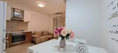 Kuhinja ili čajna kuhinja u objektu Holiday apartments Stobrec