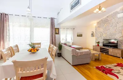 TV i/ili zabavni centar u objektu Urban Luxury Suites Juricevic
