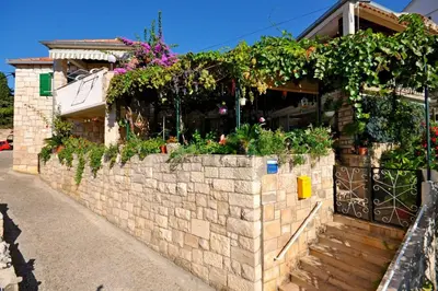 Vrt u objektu Apartments Kat