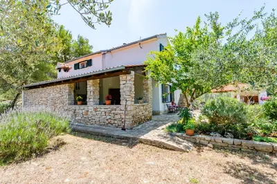 Zgrada u kojoj se nalazi apartman
