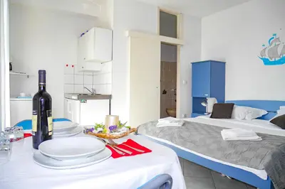 Krevet ili kreveti u jedinici u objektu Apartments Beach Dugi rat