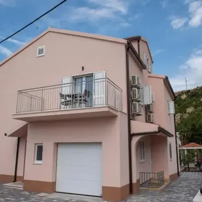 Apartments Mir