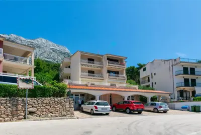 Pogled na planine ili pogled na planine iz apartmana