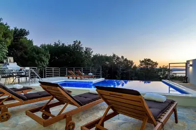 Bazen u objektu Holiday home Sergio ili u blizini