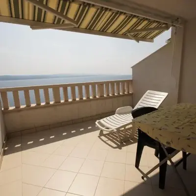 Apartment 75-7