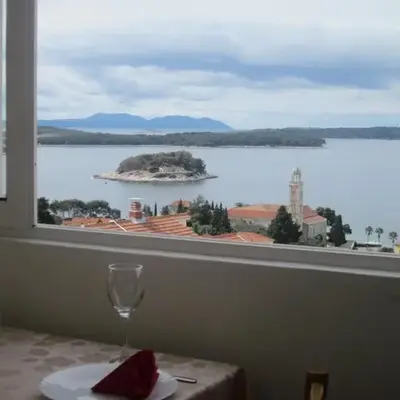 Apartment in Hvar town with sea view