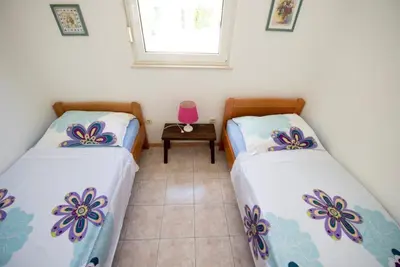 Krevet ili kreveti u jedinici u objektu Apartment in Duce with sea view, balcony, air conditioning, Wi-Fi (132-3)