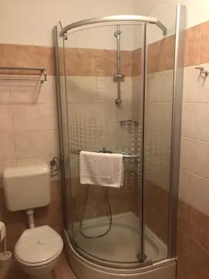 Kupaonica u objektu Apartments Jakic 1
