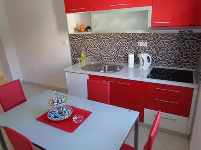 Kuhinja ili čajna kuhinja u objektu Villa Zorana hostel