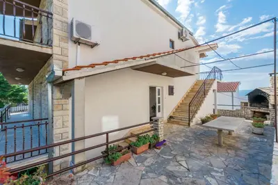 Zgrada u kojoj se nalazi apartman