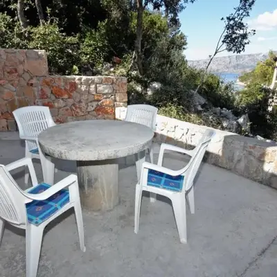 Apartment in Basina with sea view