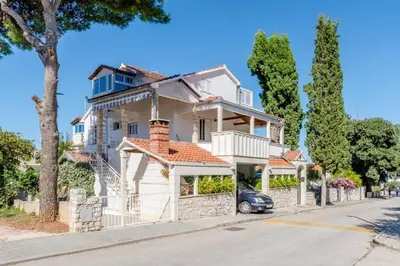 Zgrada u kojoj se nalazi apartman