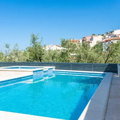 One-Bedroom Apartment In Podstrana