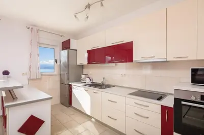 Kuhinja ili čajna kuhinja u objektu Azra Apartments