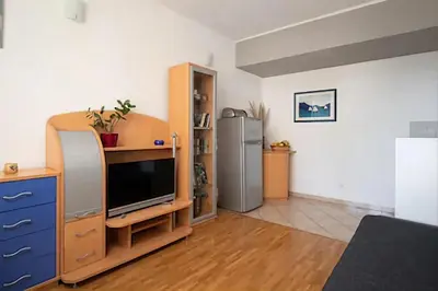 TV i/ili zabavni centar u objektu MARINERO