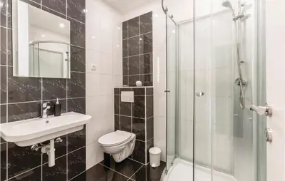 Kupaonica u objektu One-Bedroom Apartment In Podstrana