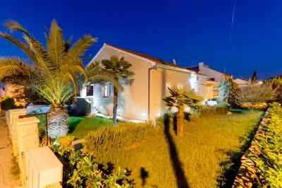 Vrt u objektu Apartments with parking space Supetar, Brac - 16294