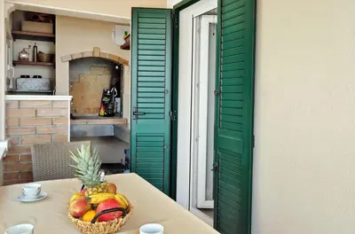 Kuhinja ili čajna kuhinja u objektu Apartments Roko