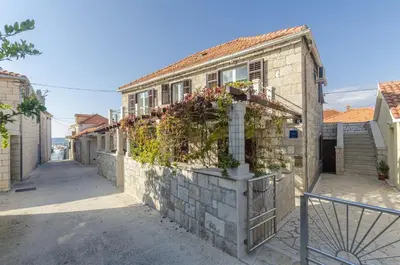 Zgrada u kojoj se nalazi apartman